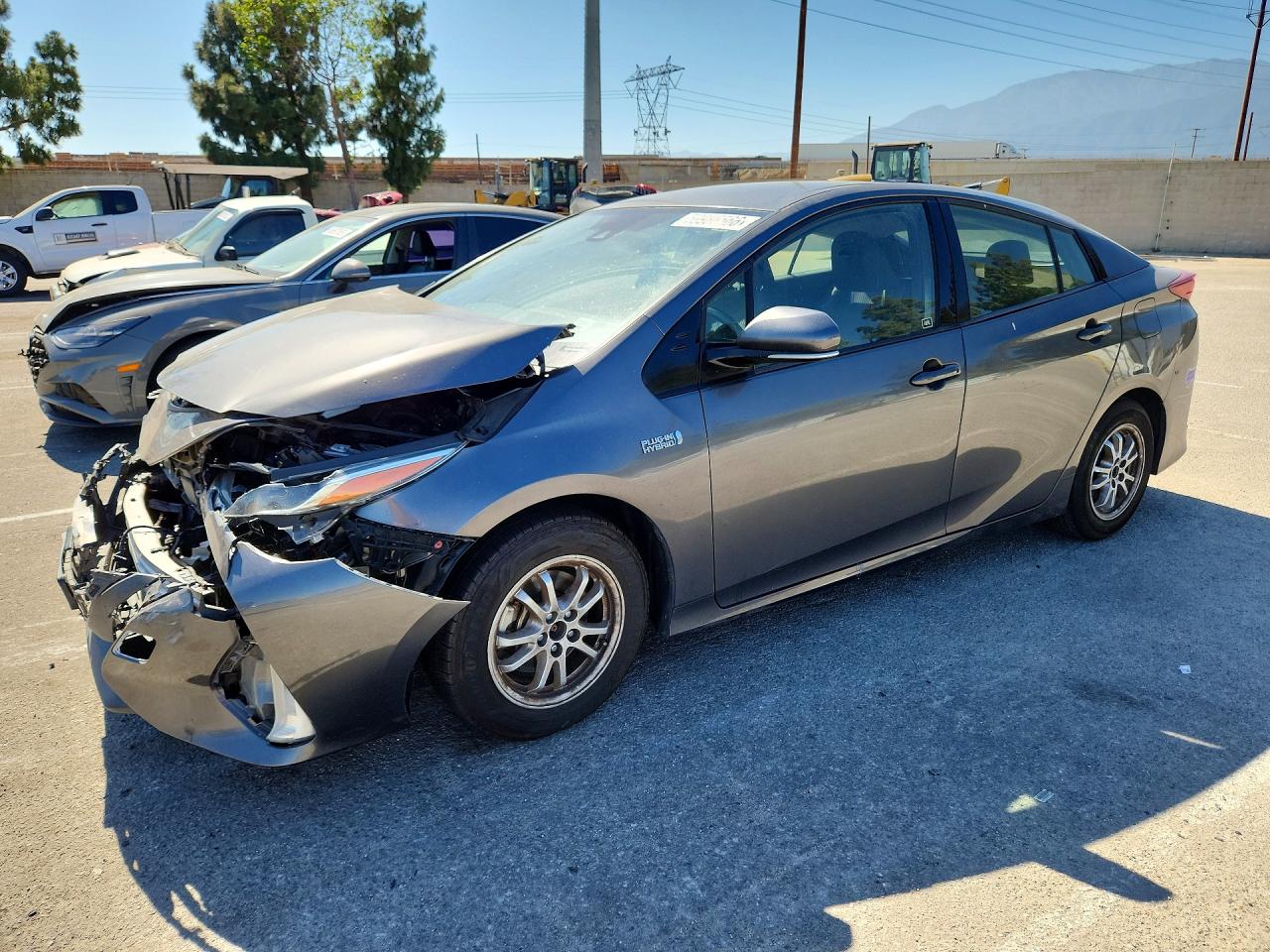 2020 Toyota Prius LE, VIN JTDKARFP2L3134395 — Front end