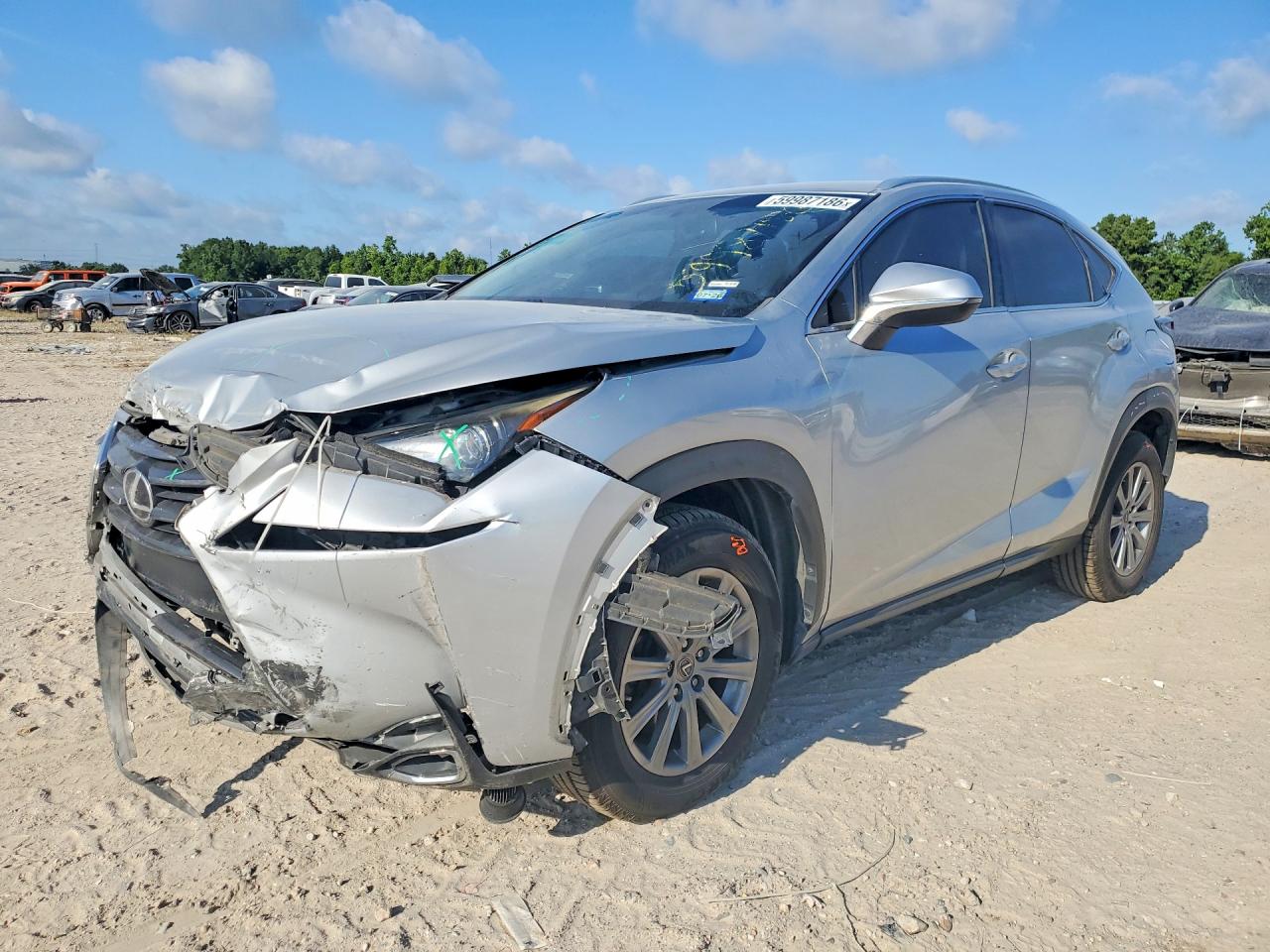 2016 Lexus NX 200t, VIN JTJYARBZ5G2037766 — Перед