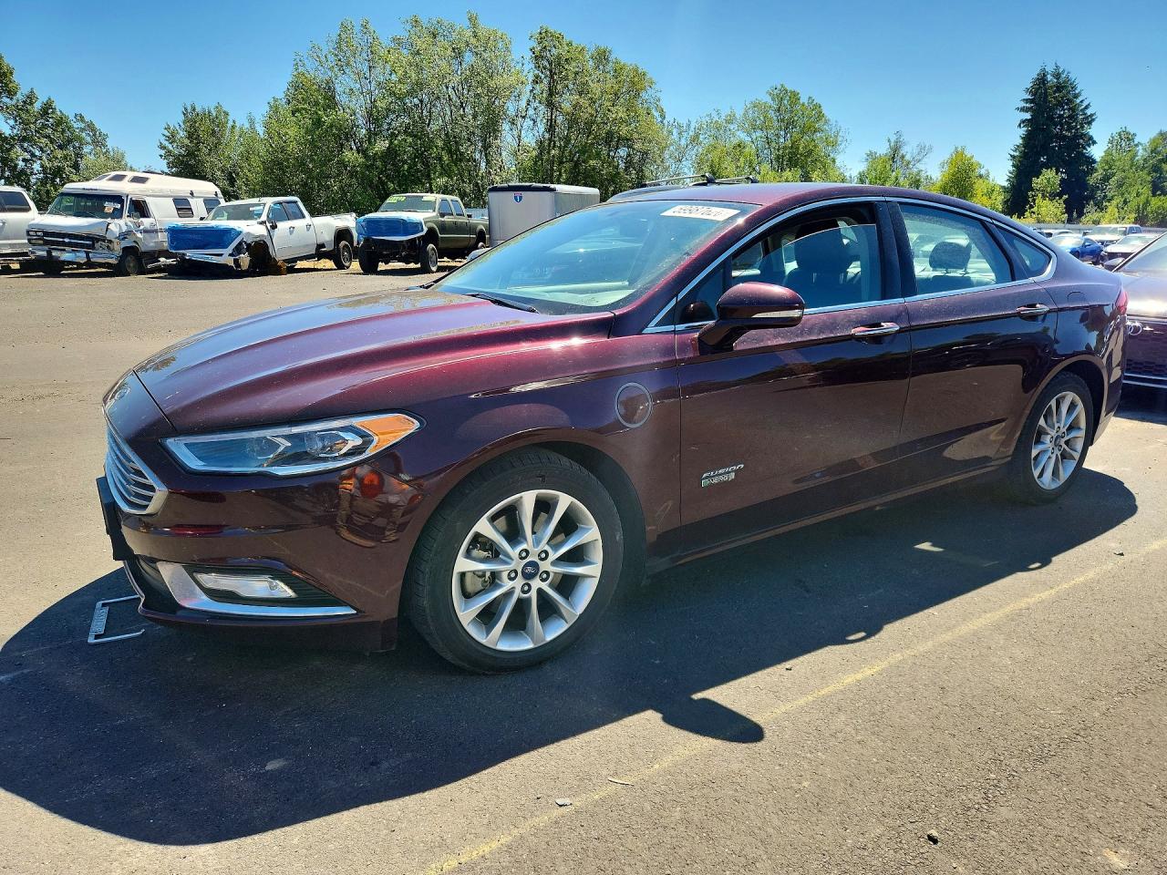 2017 Ford Fusion Titanium, VIN 3FA6P0SU2HR110927 — Side