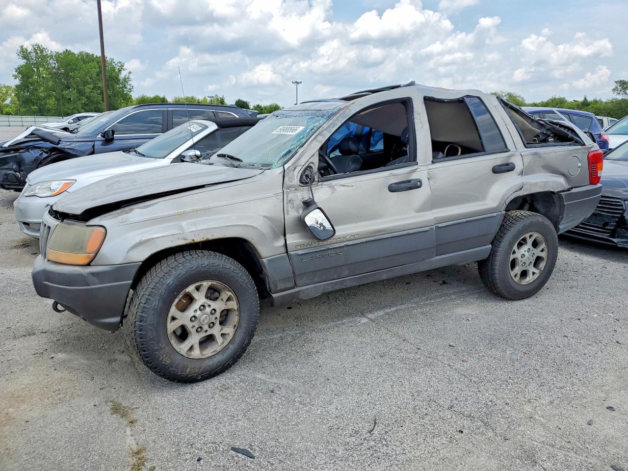 2001 Jeep Grand Cherokee Laredo, VIN 1J4GW48N11C582026 — Rollover