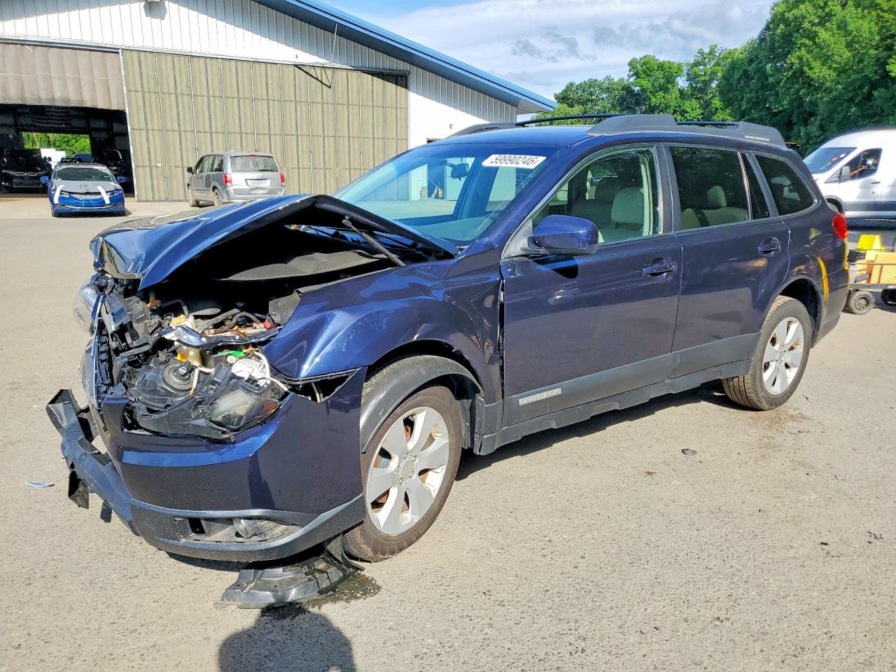 2012 Subaru Outback Prem, VIN 4S4BRBCC1C3301035 — Front end
