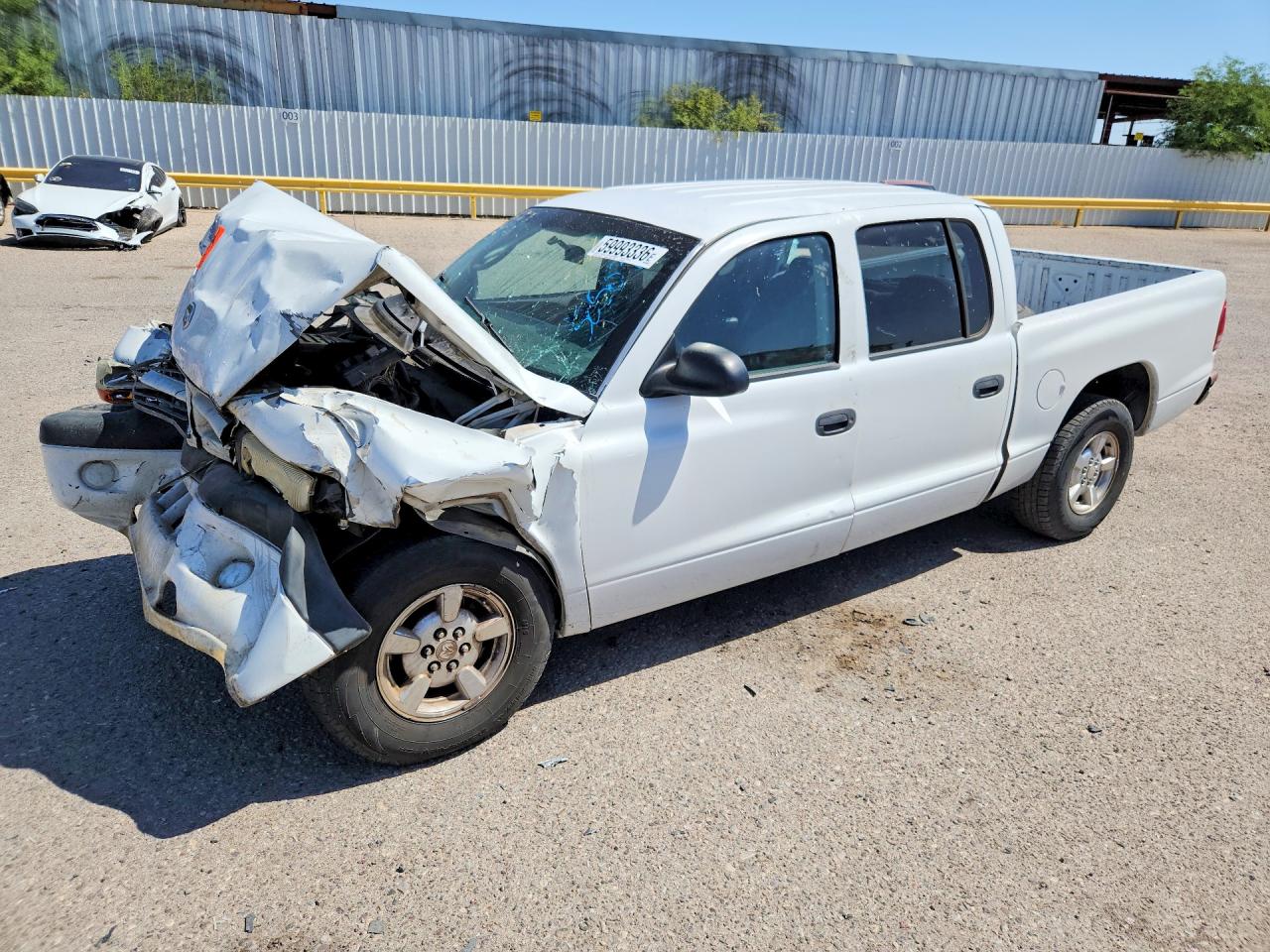 2002 Dodge Dakota Sport, VIN 1B7HL38N72S505097 — Front end