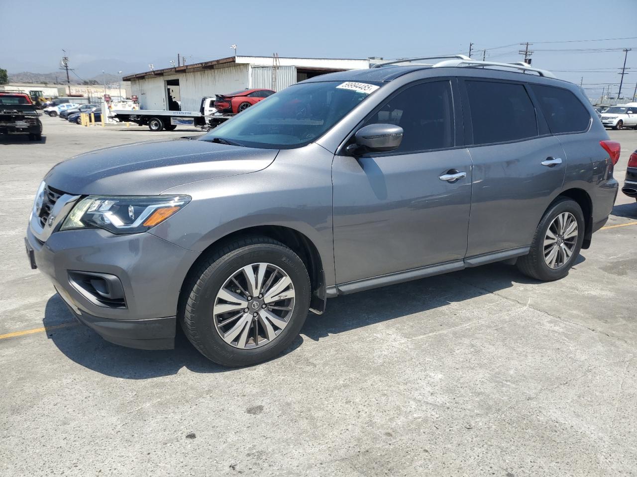 2017 Nissan Pathfinder SV, VIN 5N1DR2MNXHC697143 — Мелкие вмятины и царапины