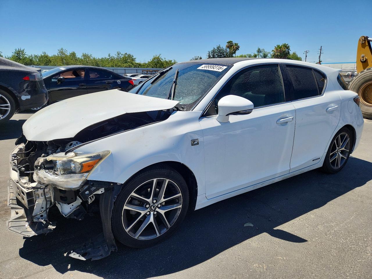 2016 Lexus CT 200h, VIN JTHKD5BH4G2271041 — Front end