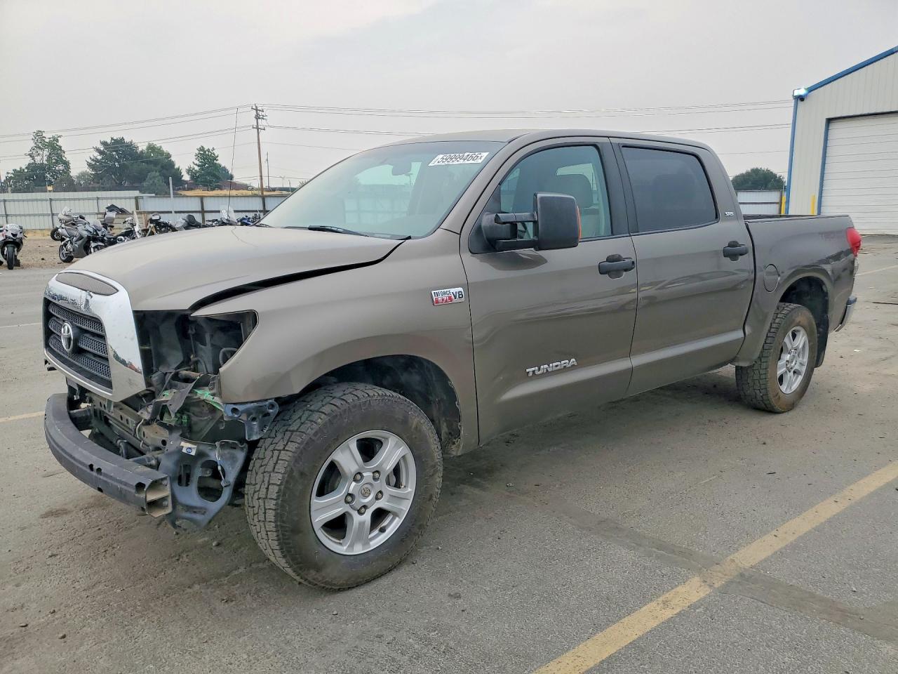 2008 Toyota Tundra SR5, VIN 5TFDV54108X034543 — Front end