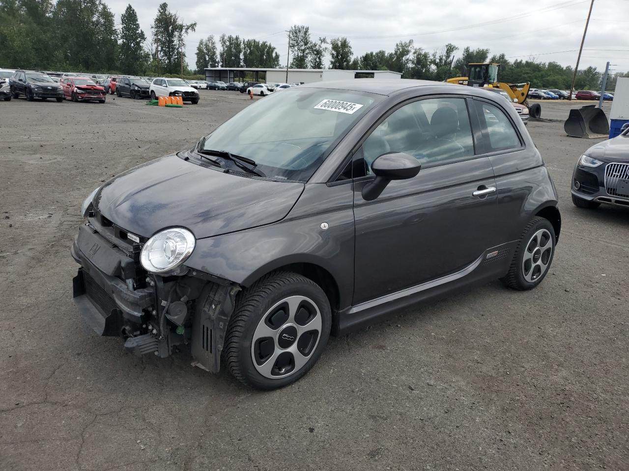 2018 FIAT 500e, VIN 3C3CFFGE1JT369345 — Rear end