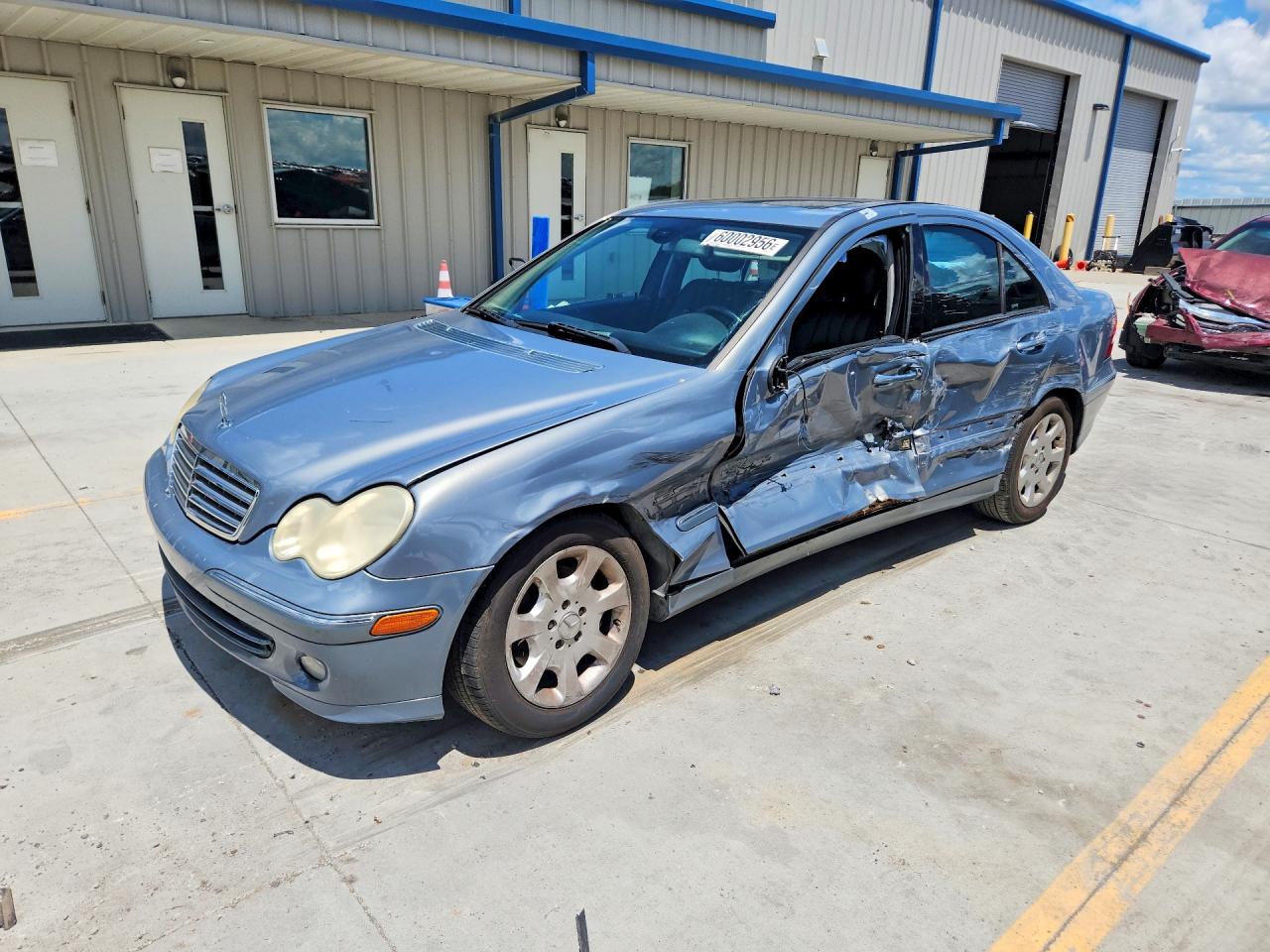 2005 Mercedes-Benz C 240, VIN WDBRF81J75F671373 — Side