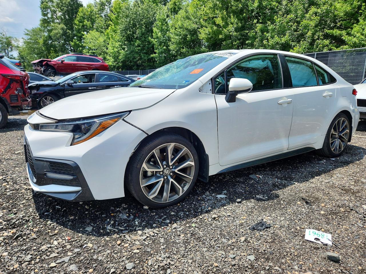 2021 Toyota Corolla SE, VIN 5YFS4MCE5MP069161 — Side