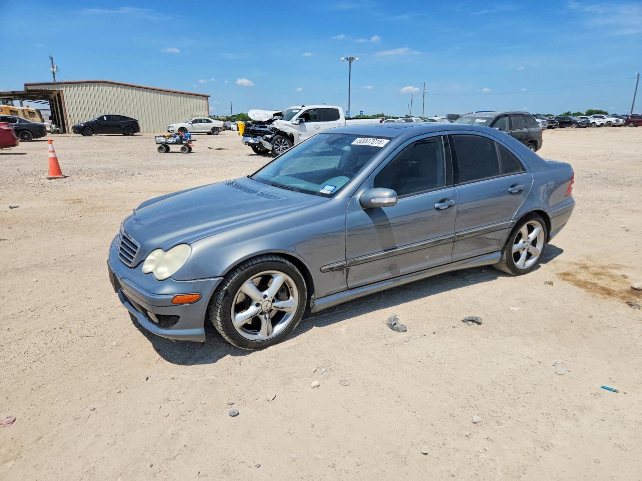 2006 Mercedes-Benz C 230 Sport, VIN WDBRF52H06F728153 — Front end