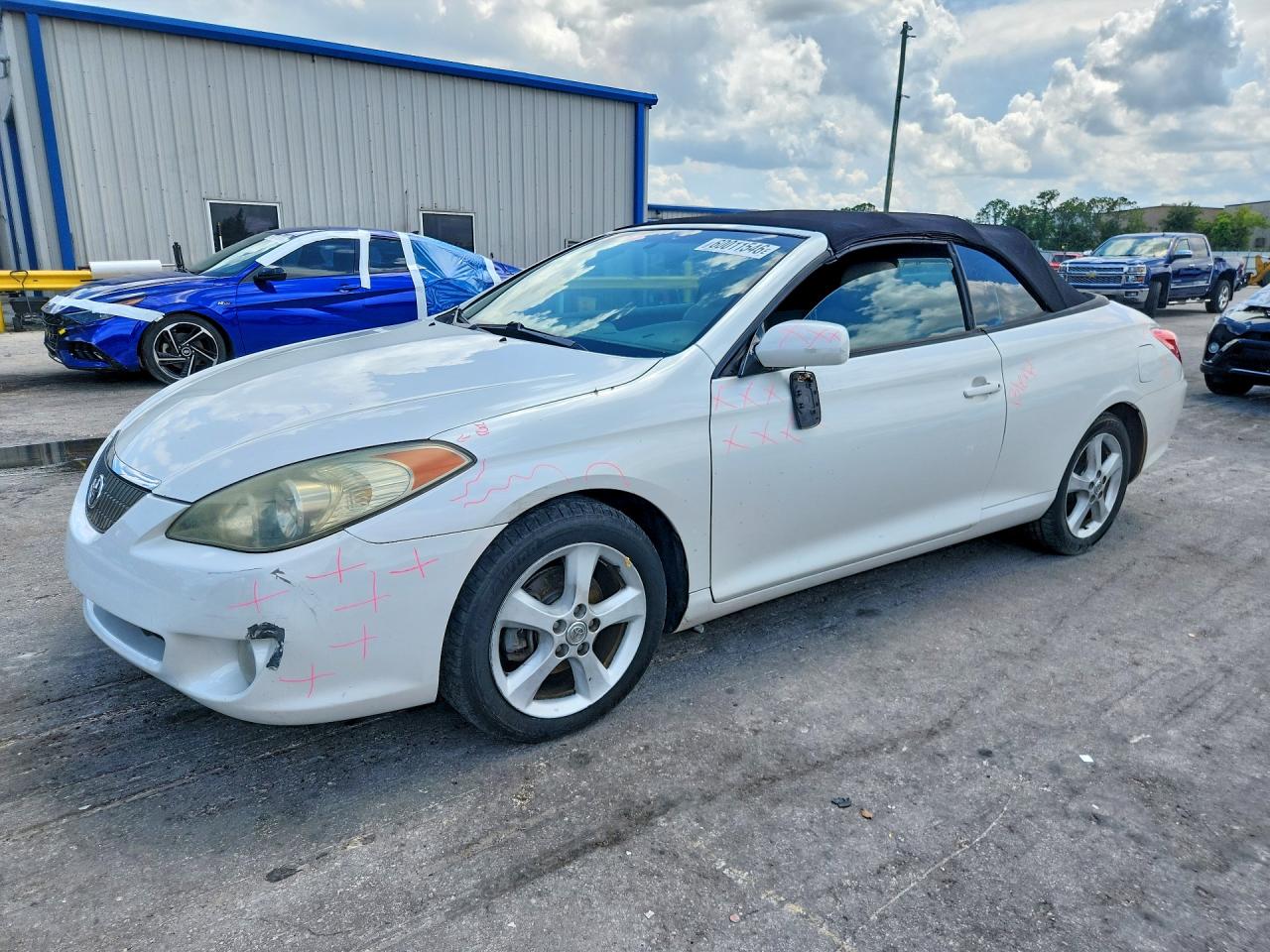 2005 Toyota Solara SE, VIN 4T1FA38PX5U057084 — Side