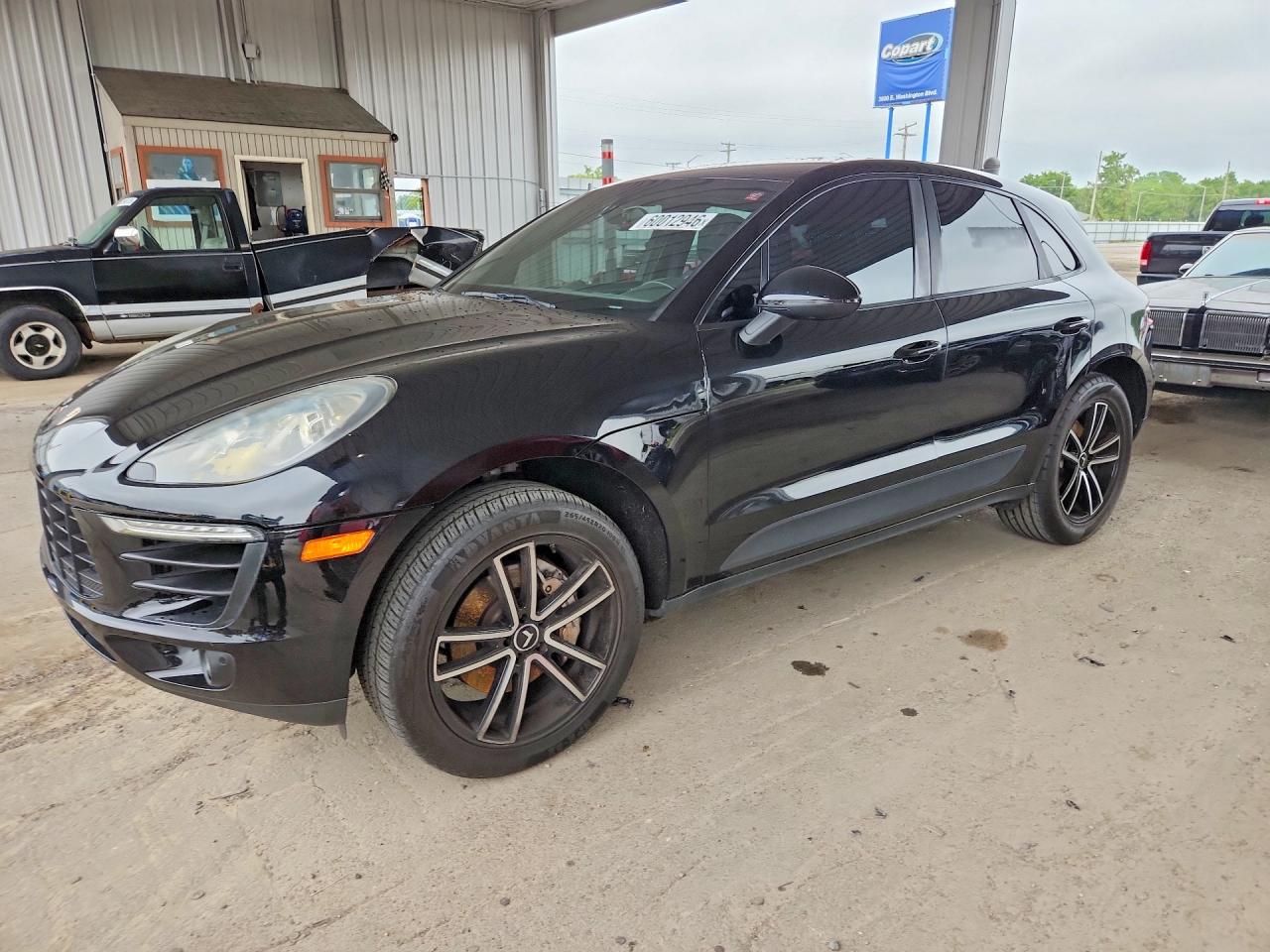 2015 Porsche Macan S, VIN WP1AB2A50FLB50538 — Undercarriage