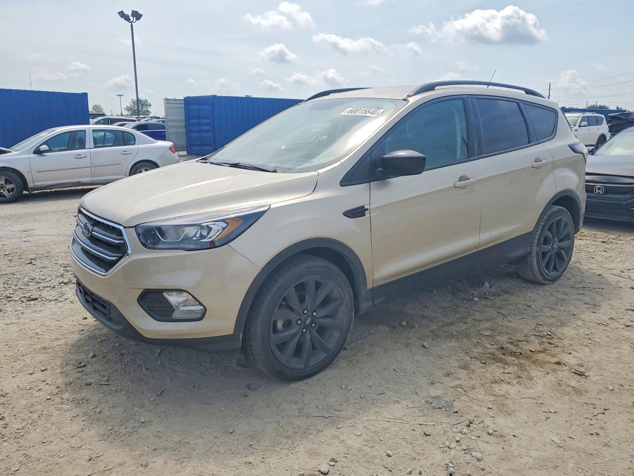 2018 Ford Escape SE, VIN 1FMCU0GD2JUD02714 — Front end
