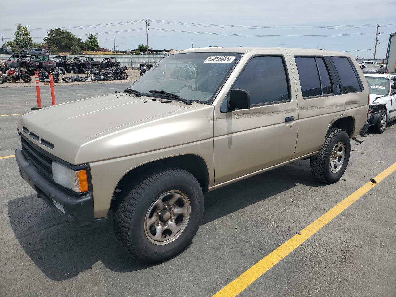 1993 Nissan Pathfinder LE, VIN JN8HD17S7PW138893 — Бок