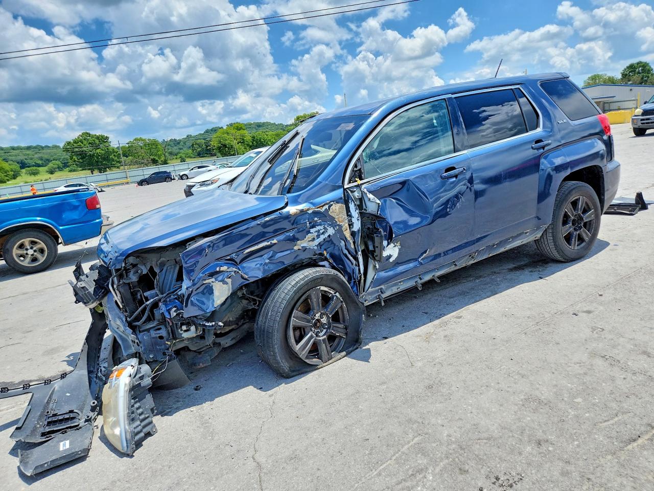 2016 GMC Terrain SLE, VIN 2GKALMEK0G6284829 — Front end