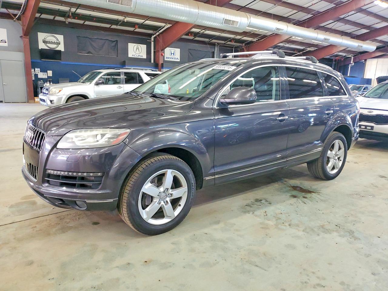 2012 Audi Q7 Premium Plus, VIN WA1LMAFE1CD003264 — Мелкие вмятины и царапины