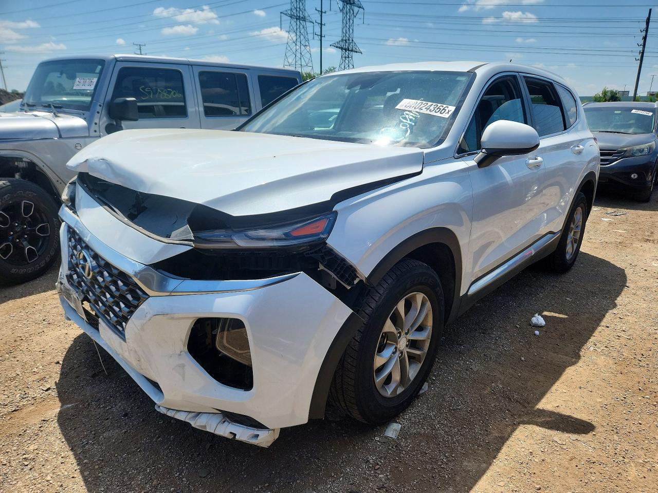2020 Hyundai Santa Fe SE, VIN 5NMS2CAD2LH155319 — Front end