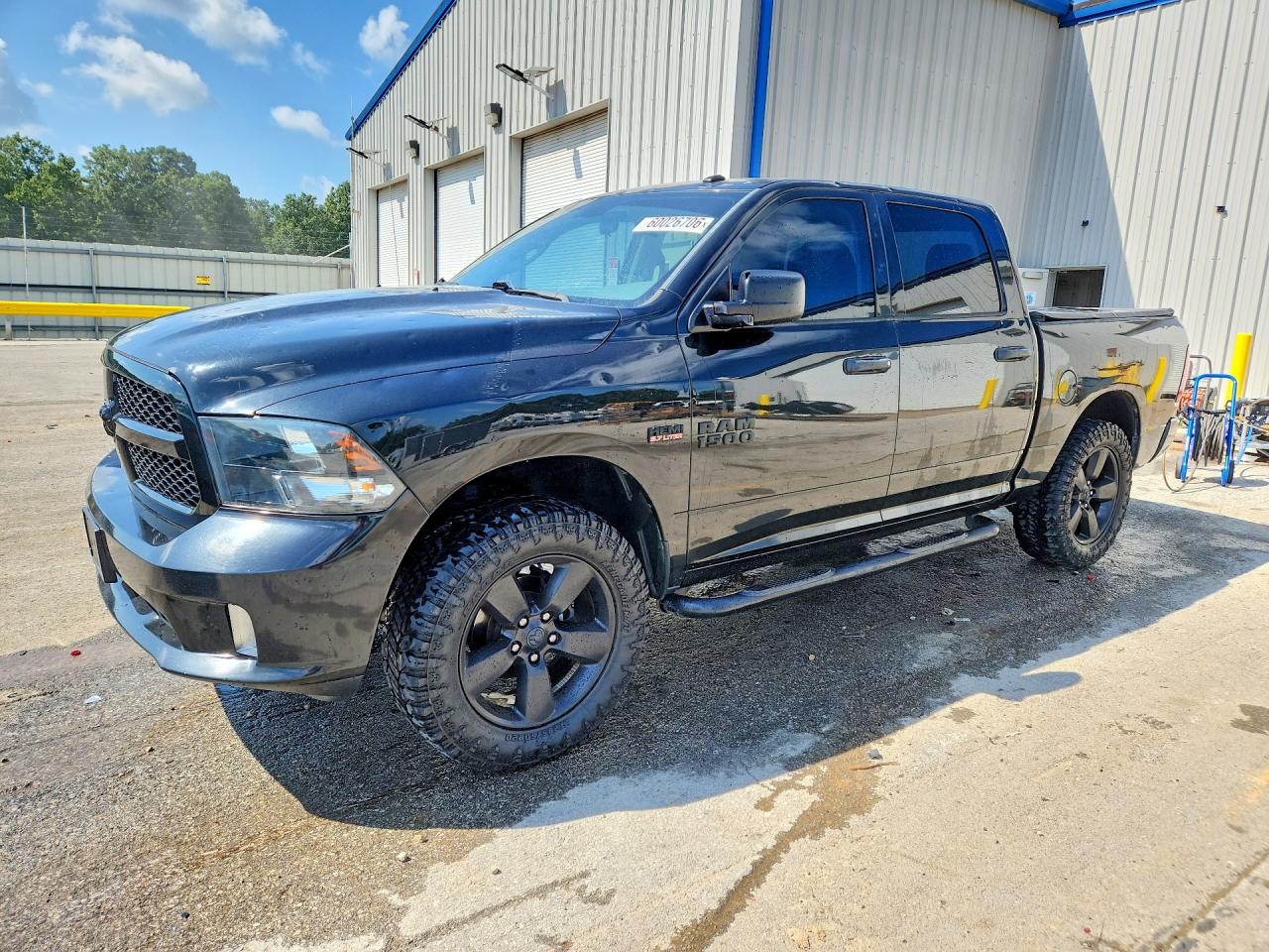 2017 Ram 1500 Express, VIN 3C6RR7KT1HG574036 — Град