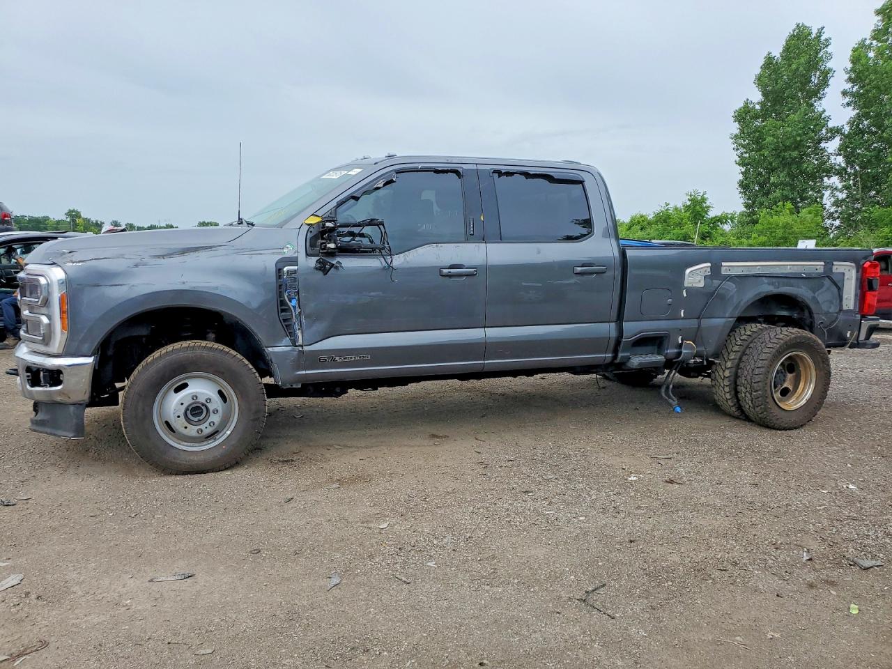 2023 Ford F-350 Lariat, VIN 1FT8W3DT9PED81965 — Rear end