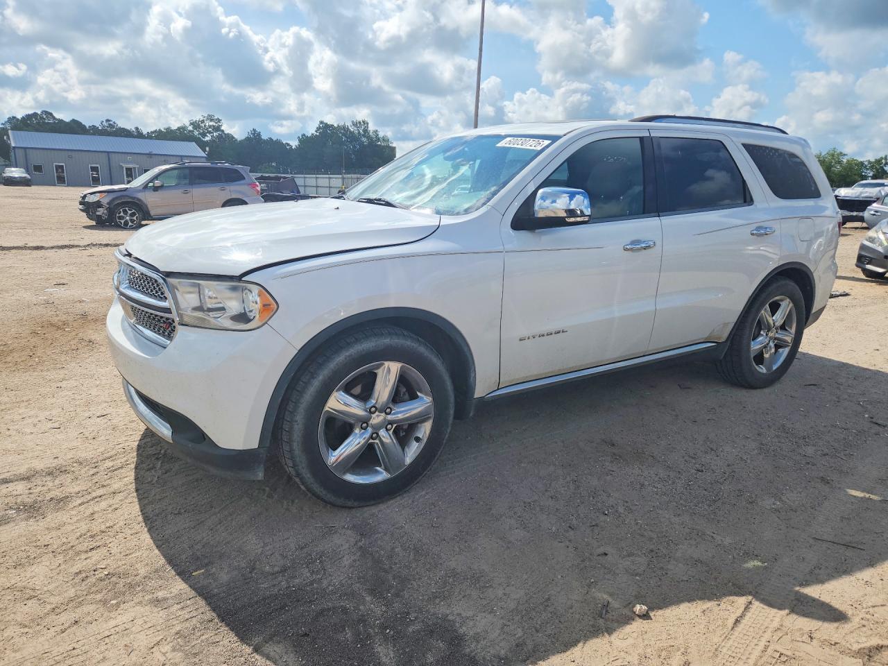 2013 Dodge Durango Citadel, VIN 1C4SDJET2DC668747 — Front end