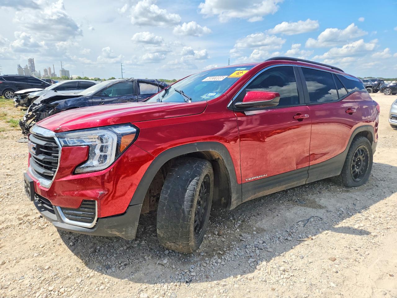 2022 GMC Terrain SLE, VIN 3GKALMEV2NL128990 — Side