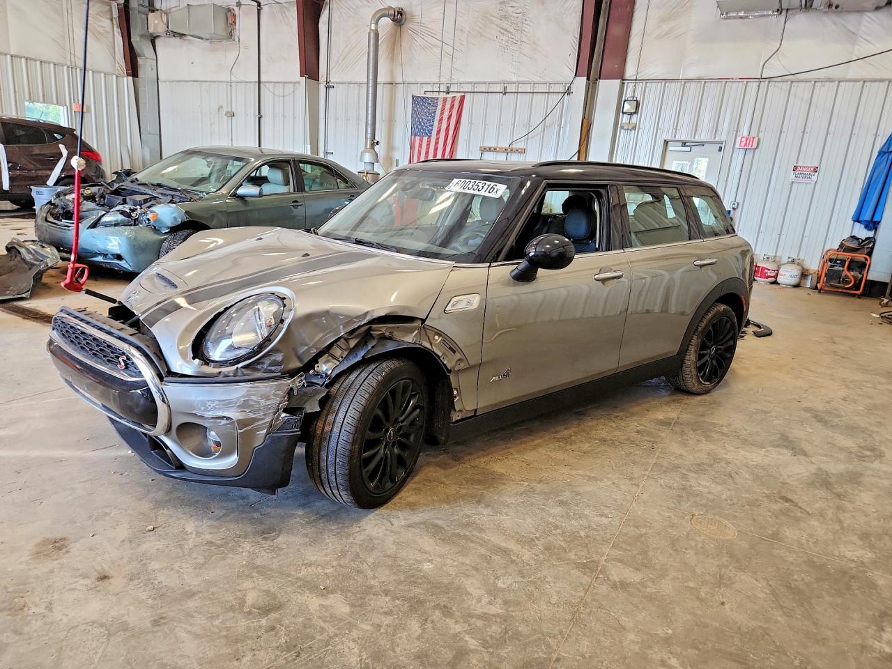 2017 MINI Clubman Cooper S, VIN WMWLU5C56H2E83130 — Front end