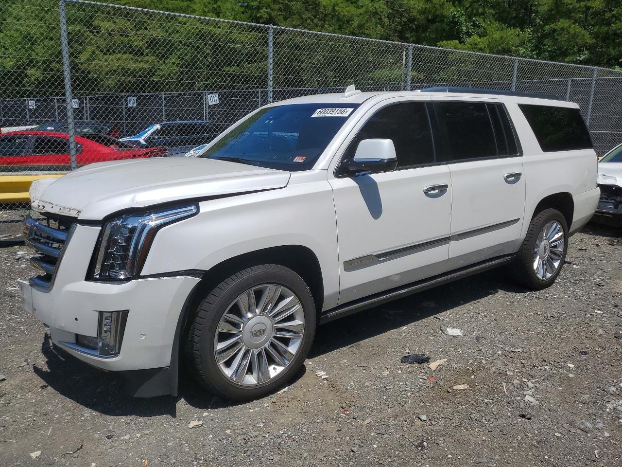 2017 Cadillac Escalade ESV Platinum, VIN 1GYS4KKJ0HR271155 — Front end