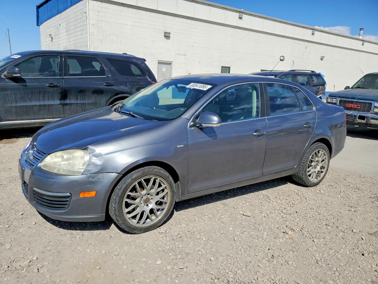 2007 Volkswagen Jetta Wolfsburg Edition, VIN 3VWEG71K07M081354 — Front end