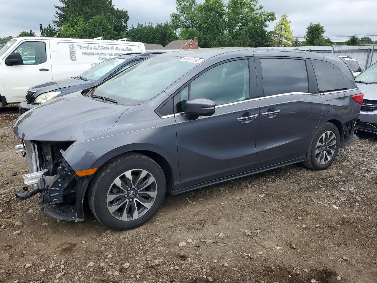 2024 Honda Odyssey EX-L, VIN 5FNRL6H61RB011968 — Front end