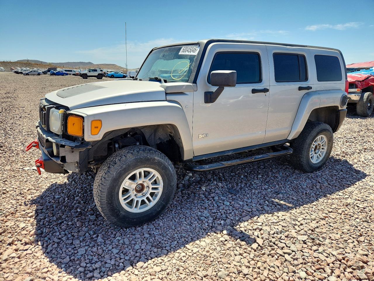 2007 Hummer H3 SUV, VIN 5GTDN13E178136805 — Front end