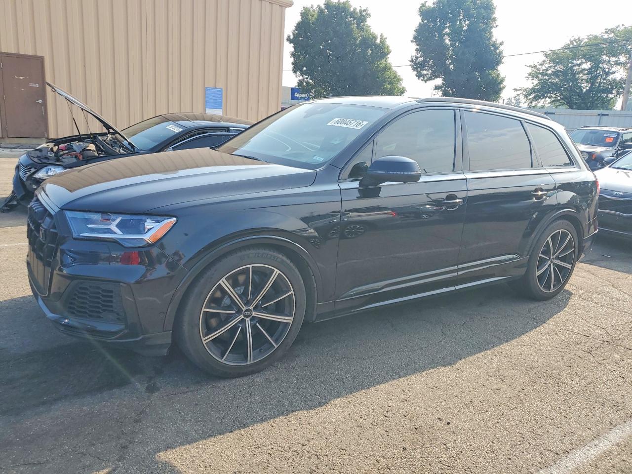 2020 Audi SQ7, VIN WA1VWAF75LD013252 — Minor dents and scratches