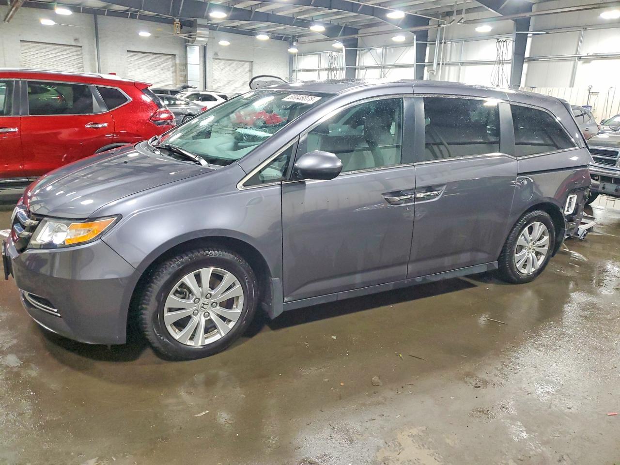 2016 Honda Odyssey EX-L, VIN 5FNRL5H67GB037448 — Rear end
