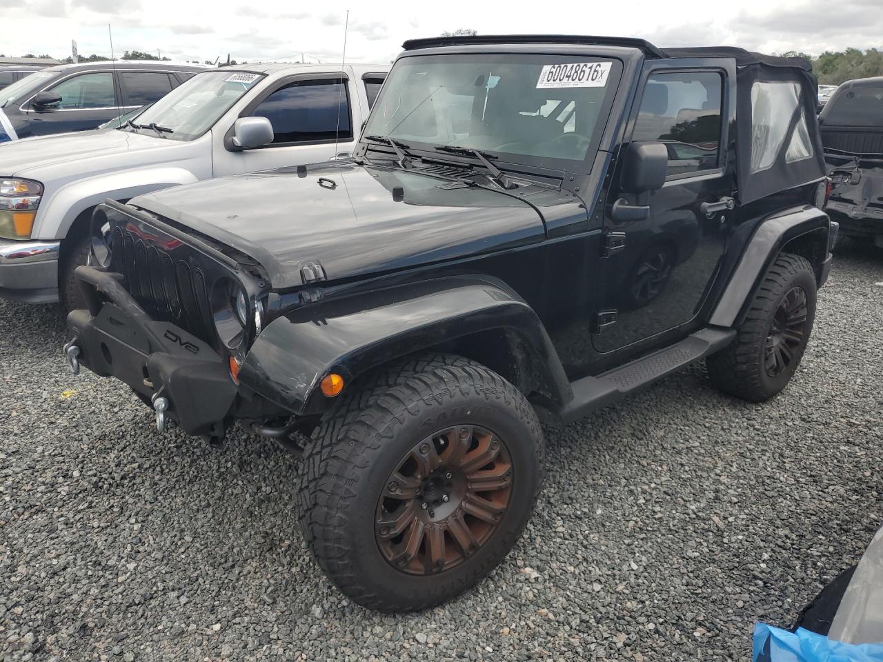 2009 Jeep Wrangler Sahara, VIN 1J4FA54149L749140 — Front end
