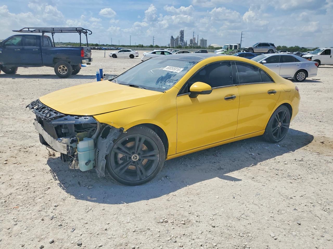 2020 Mercedes-Benz CLA 250, VIN W1K5J4GB6LN082671 — Front end
