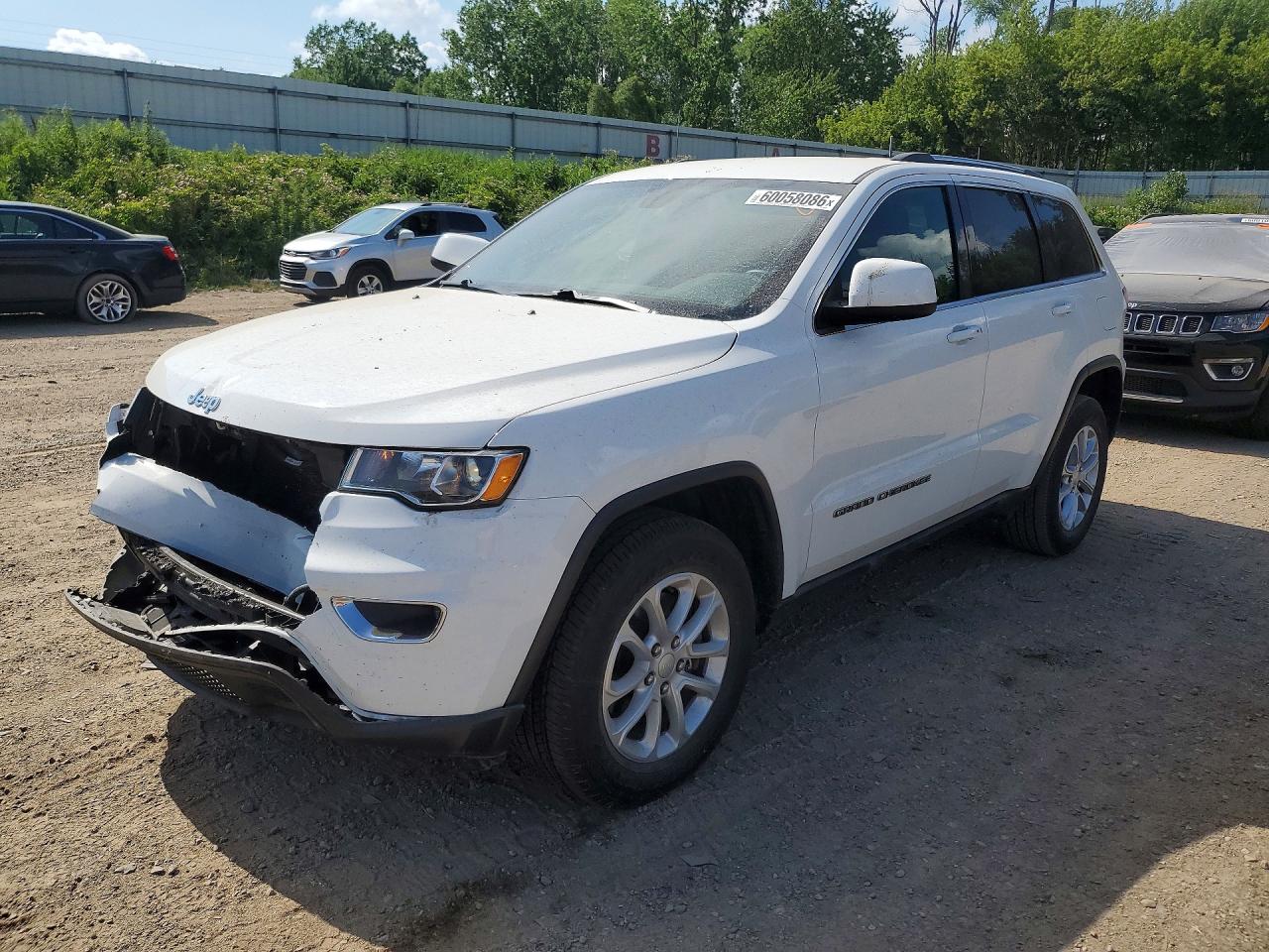 2021 Jeep Grand Cherokee Freedom, VIN 1C4RJFAG2MC863373 — Front end