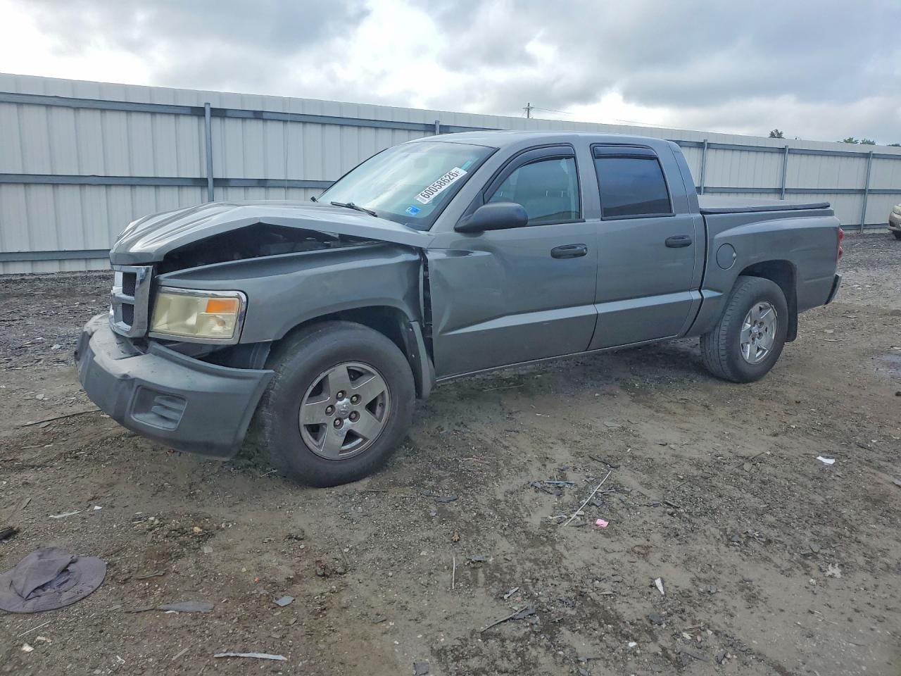 2008 Dodge Dakota ST, VIN 1D7HE28K28S529882 — Перед