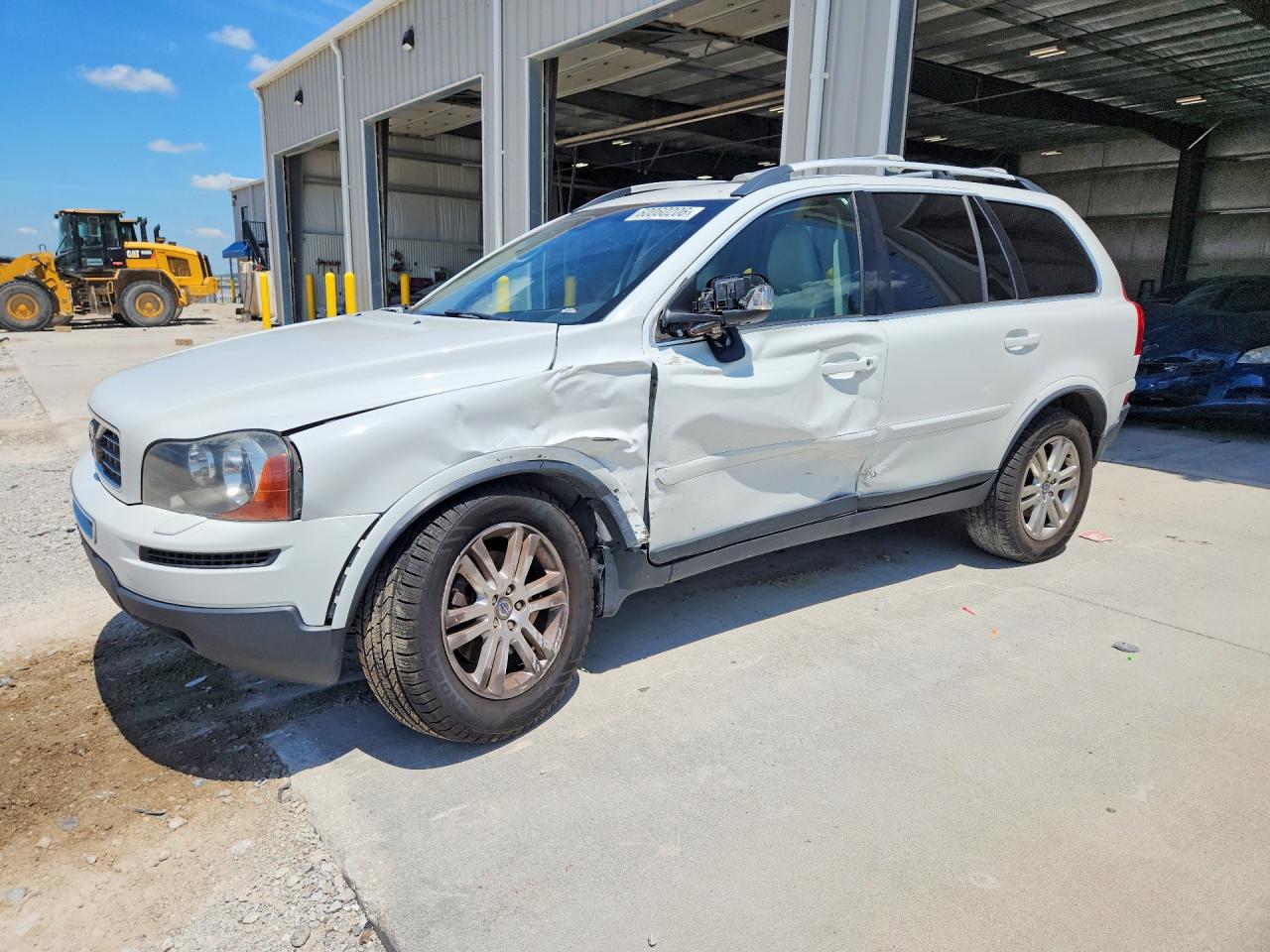2011 Volvo XC90 I6, VIN YV4952CZ4B1593371 — Side