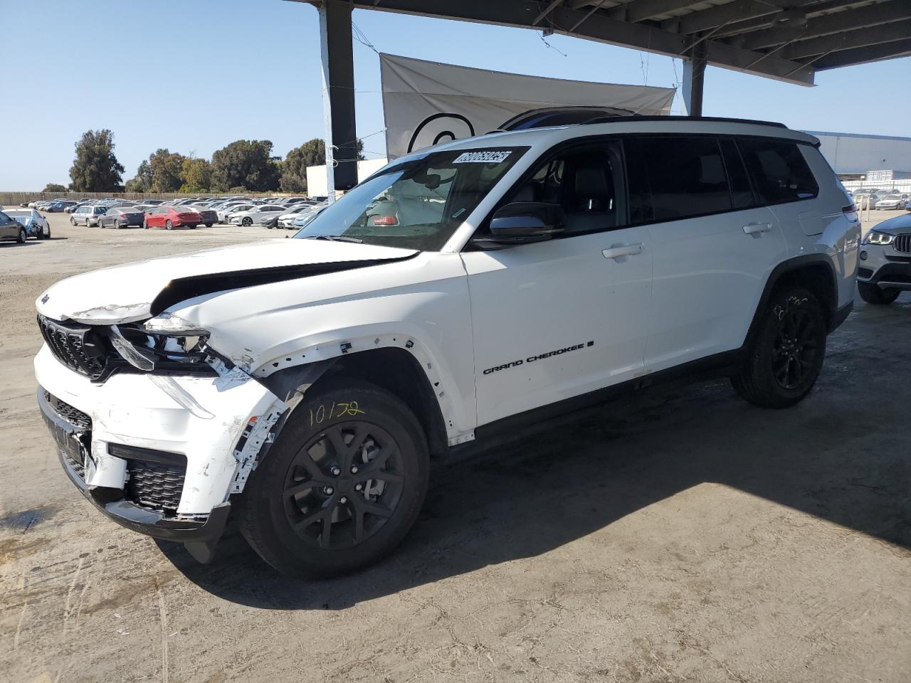 2024 Jeep Grand Cherokee Altitude, VIN 1C4RJKAG0R8560398 — Front end