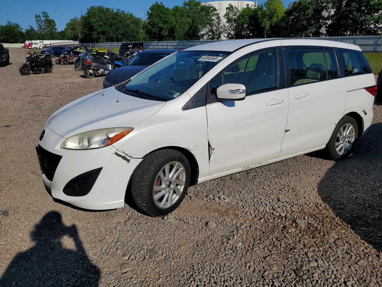 2015 Mazda 5 Sport, VIN JM1CW2BL3F0190609 — Front end