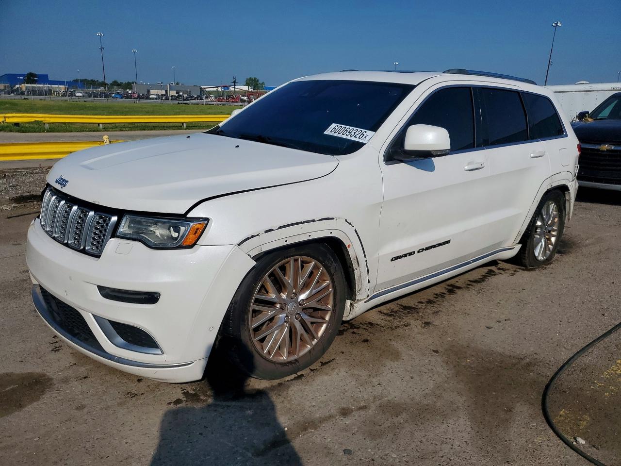2018 Jeep Grand Cherokee Summit, VIN 1C4RJFJT8JC102808 — Зад