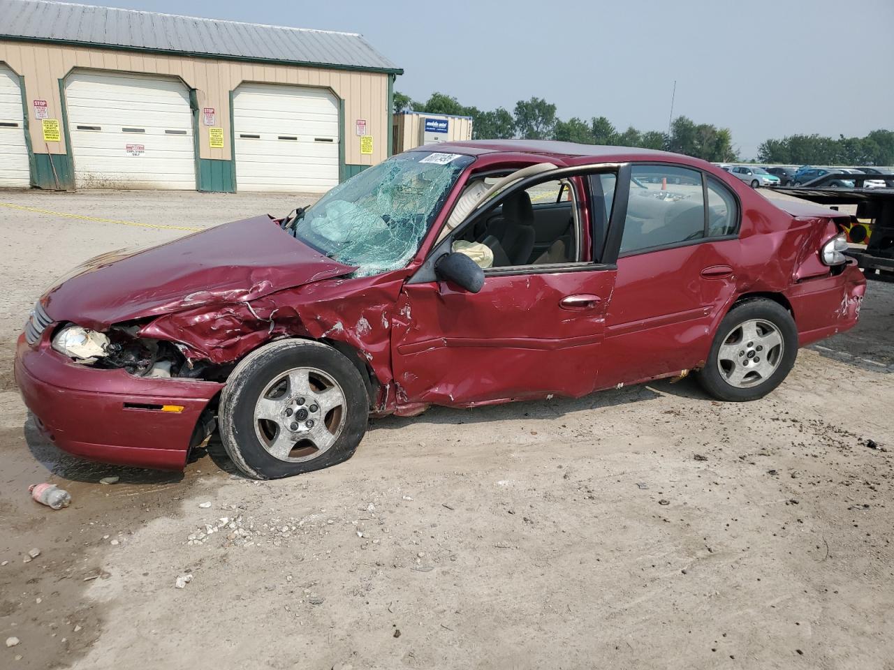 2004 Chevrolet Malibu Classic, VIN 1G1ND52F74M672198 — Front end