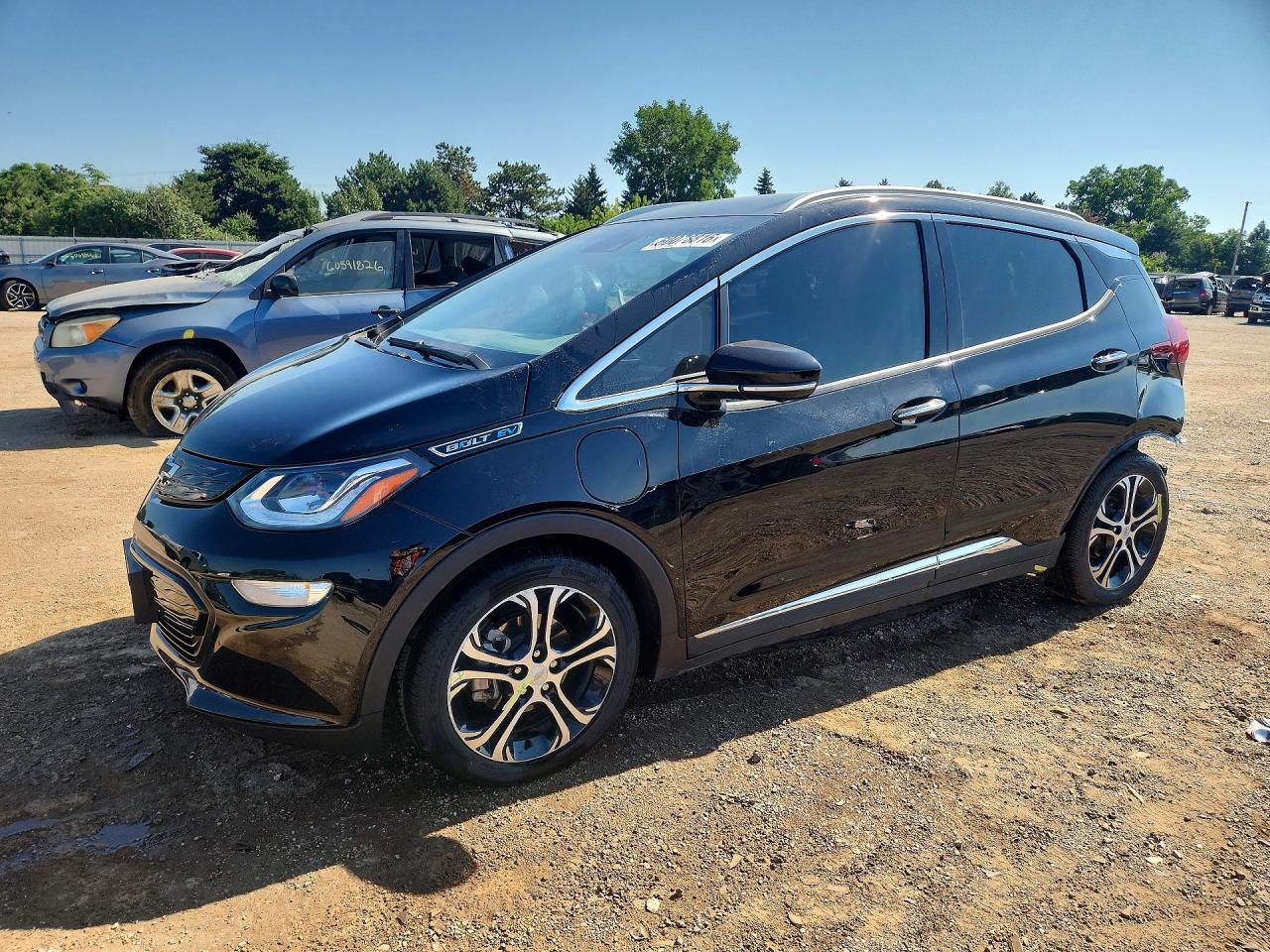 2021 Chevrolet Bolt EV Premier, VIN 1G1FZ6S04M4102943 — Зад