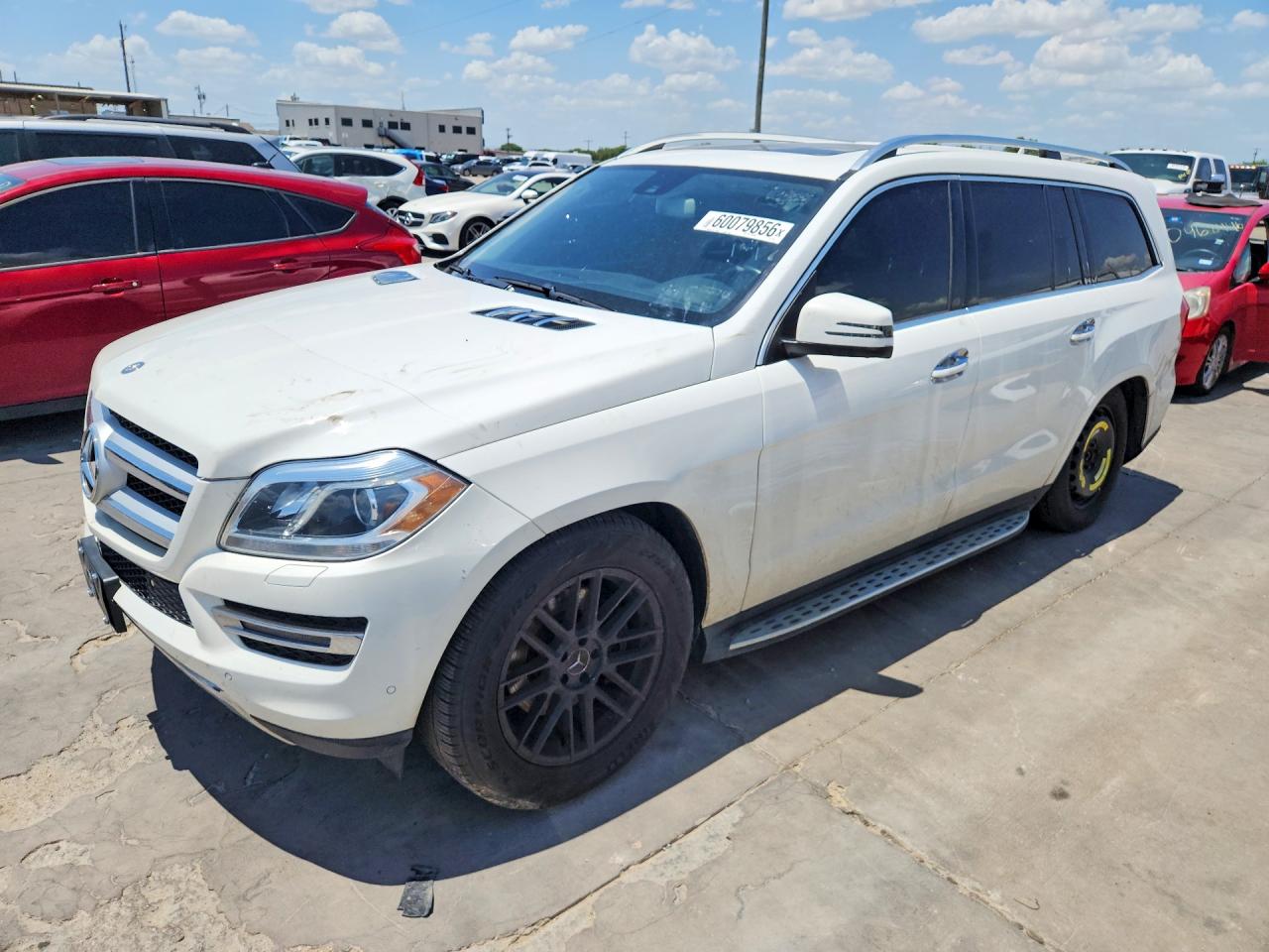 2016 Mercedes-Benz GL 450, VIN 4JGDF6EE4GA670464 — Normal wear