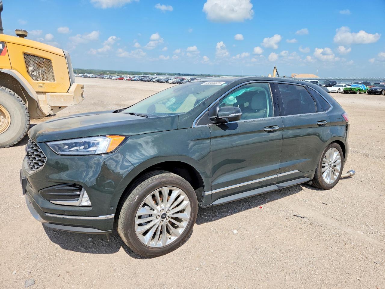 2024 Ford Edge Titanium, VIN 2FMPK4K9XRBB11903 — Side