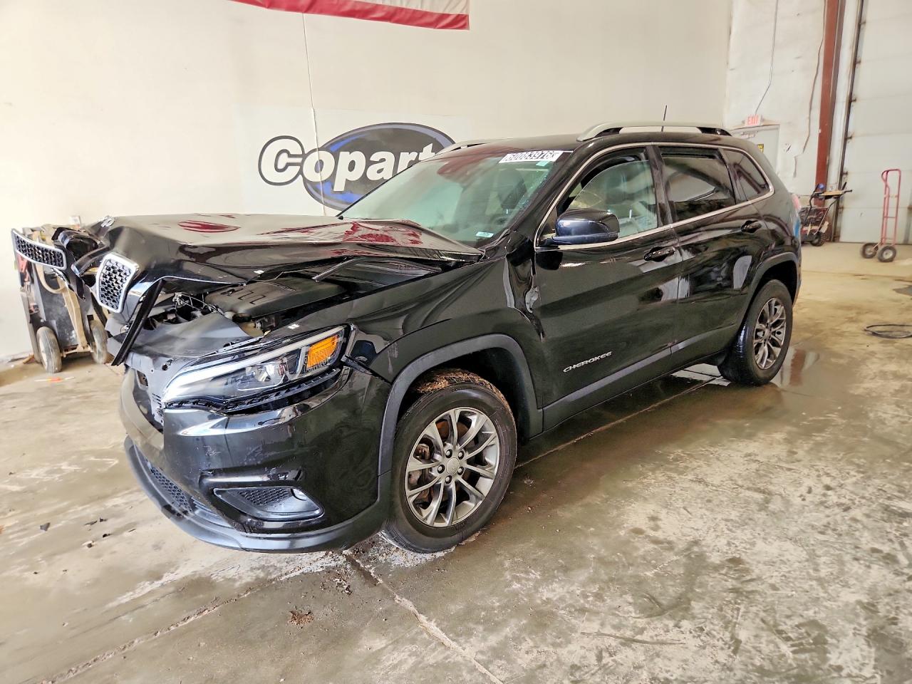2021 Jeep Cherokee Latitude Lux, VIN 1C4PJMMX1MD141457 — Front end