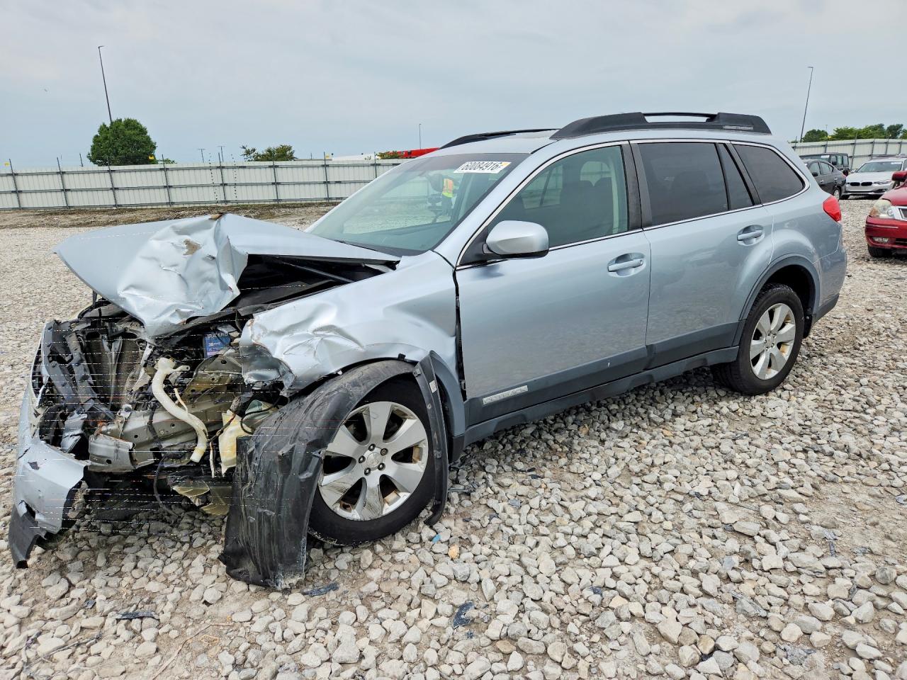 2012 Subaru Outback Prem, VIN 4S4BRCGC0C3261692 — Front end