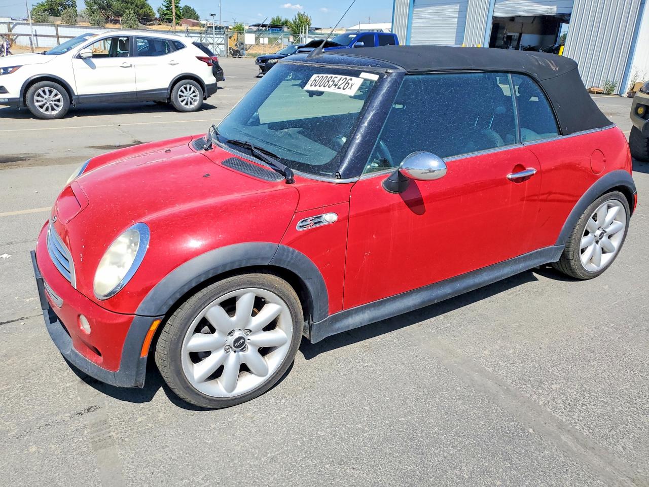 2005 MINI Convertible S, VIN WMWRH33555TF83745 — Minor dents and scratches