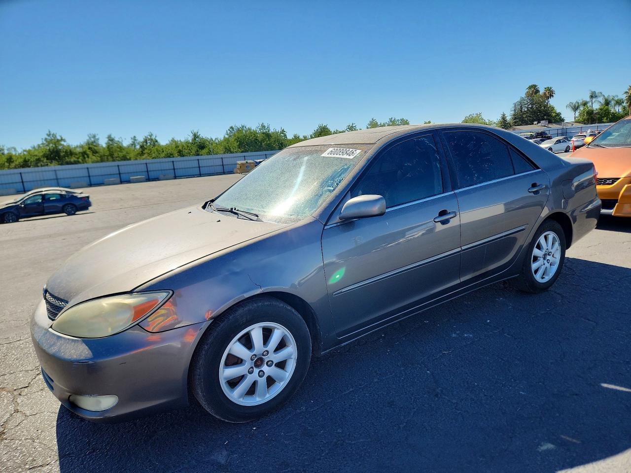 2003 Toyota Camry XLE, VIN 4T1BF30K83U548203 — Front end
