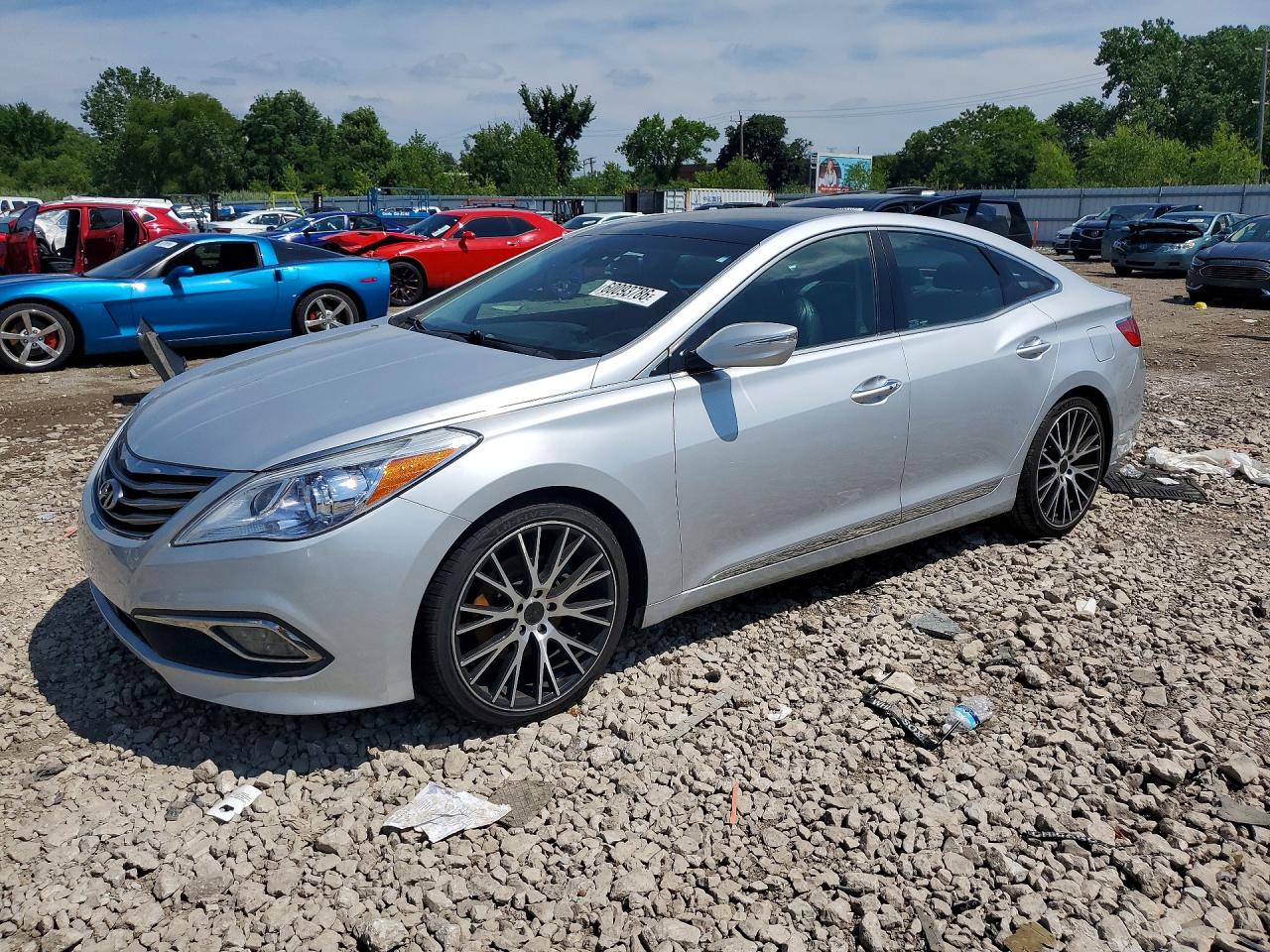 2017 Hyundai Azera Limited, VIN KMHFH4JG3HA582067 — Вода / потоп