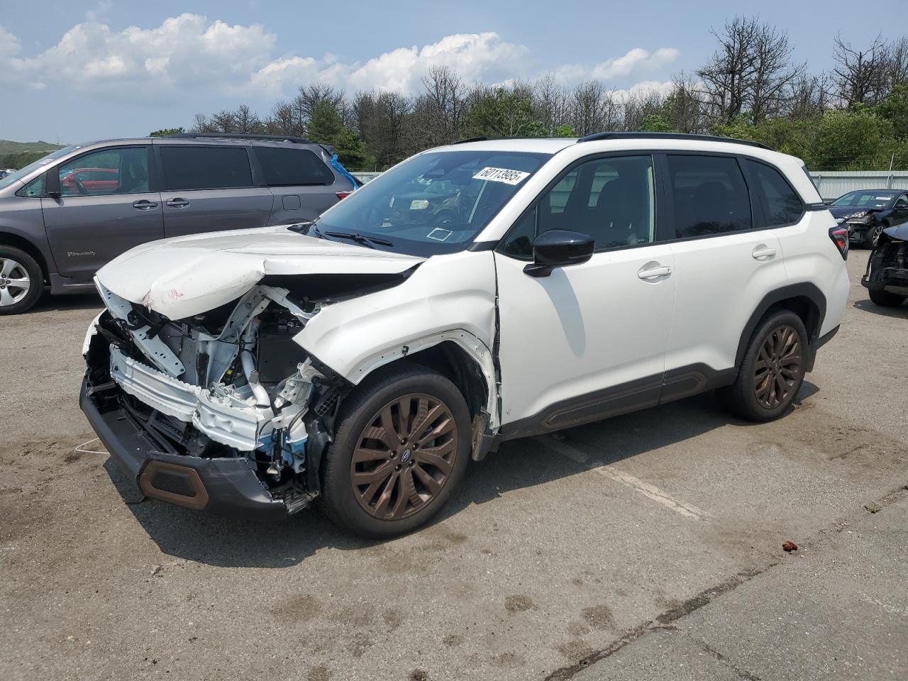 2025 Subaru Forester Special Sports, VIN JF2SLDHC7SH490089 — Перед