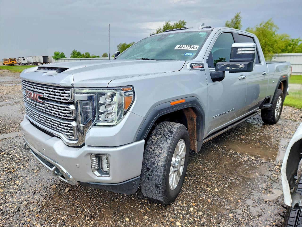 2023 GMC Sierra 2500HD Denali, VIN 1GT49REY2PF261728 — Minor dents and scratches